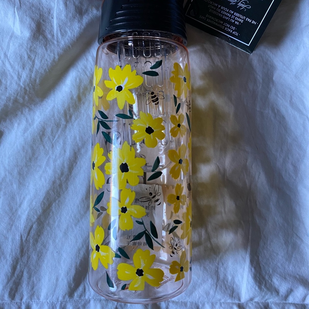 Water bottle